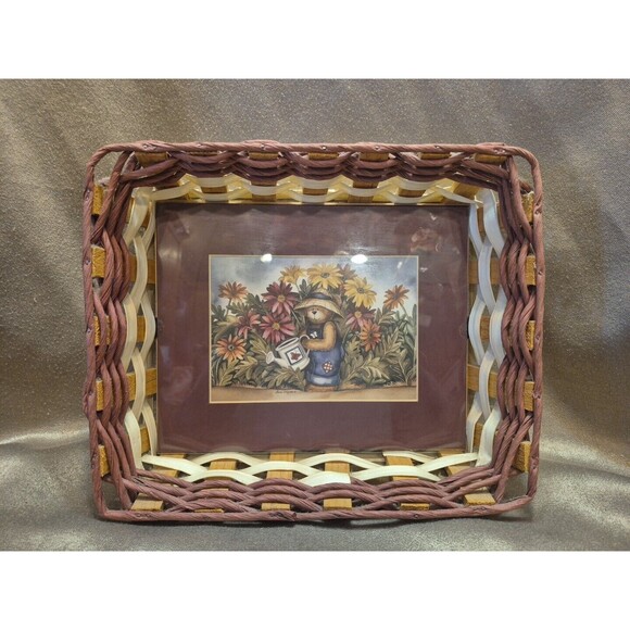 HAND CRAFTED WOODEN BASKET K&L WOODWORKS WITH SIGNED TEDDY GARDENING PRINT WALL - Picture 1 of 10